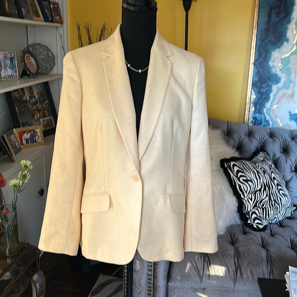 Lands End light yellow one button faux pocket blazer